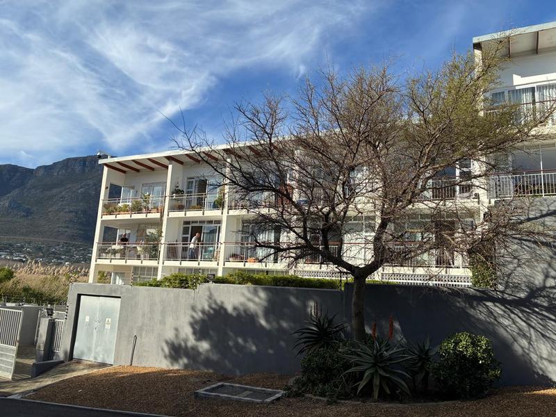 To Let 1 Bedroom Property for Rent in Beach Estate Western Cape